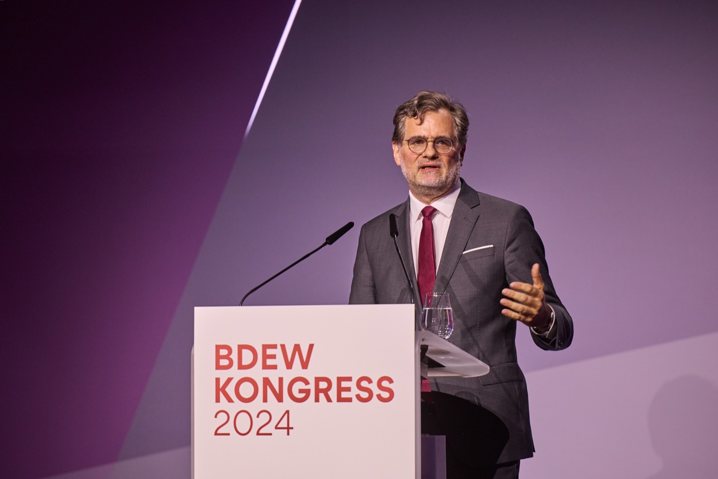 Wolfgang Schmidt am Podium